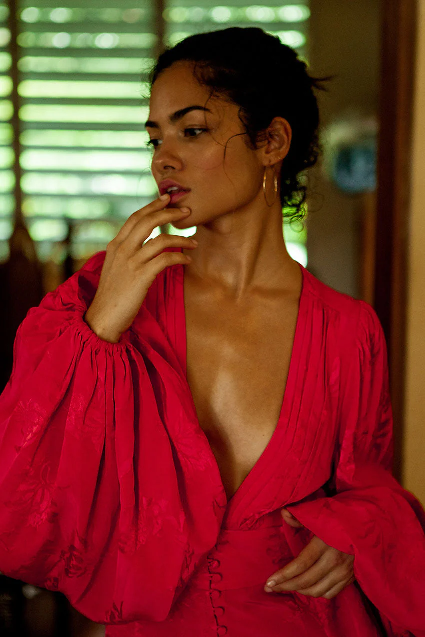 Isabella Red - Image 4